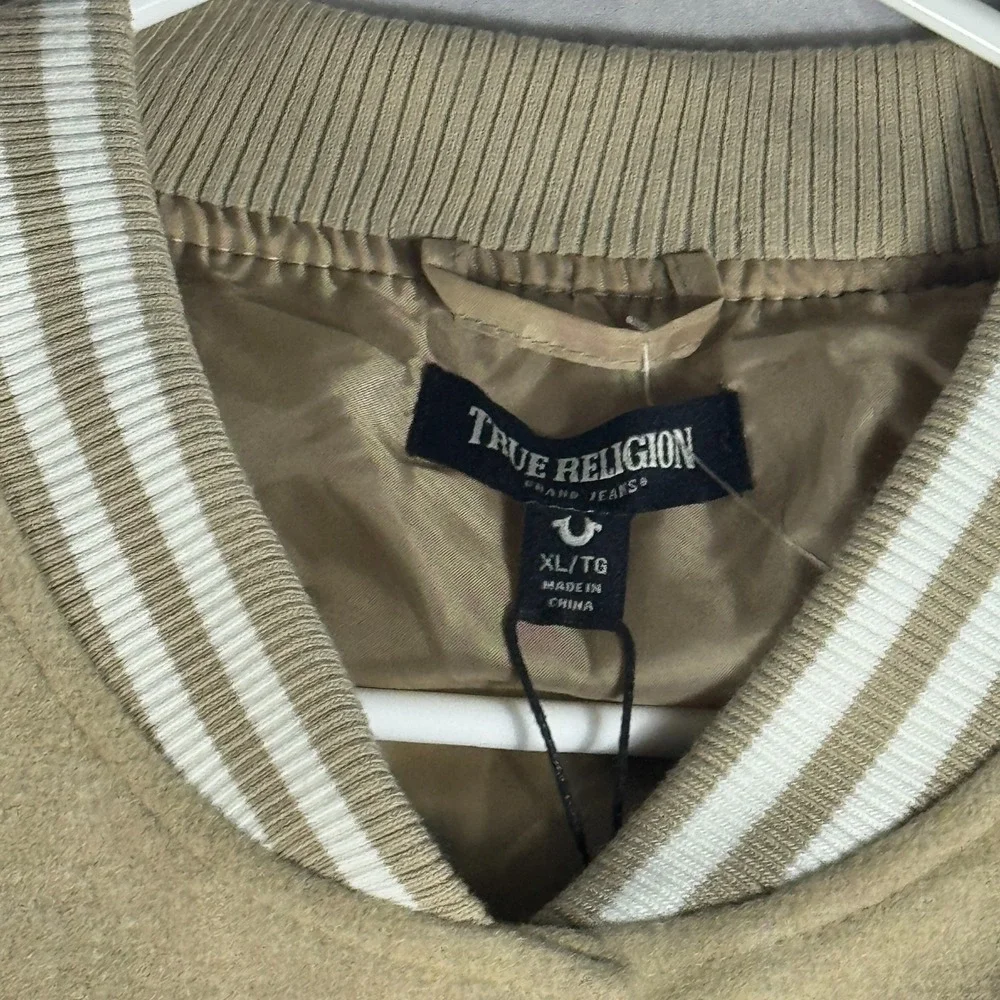 NWT True Religion Mens True Varsity Jacket Beige White Minimal Streetwear‎ XL